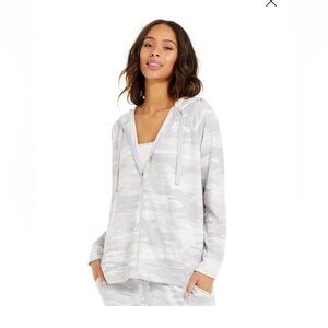 Style & Co. Women's Light Gray Camo Hoodie NWT